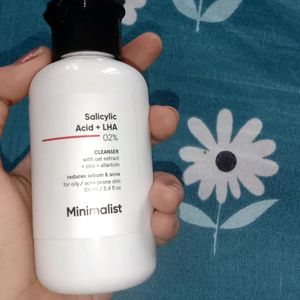 Minimalist Salicylic Acid Cleanser