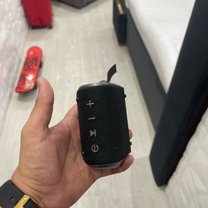 Boat Stone Grenade Speaker