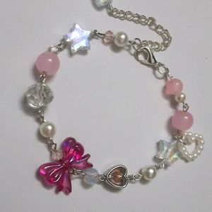 Pink Bow Beaded bracelet