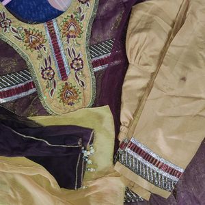 Trending Girls Traditional 3 Piece Kurti Set