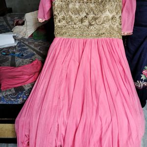 Pink Gown. Used Only 3 Time. Shadi M Use Kiya H Bs