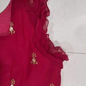 Cut Sleeve Gwon With Zari Embroidery