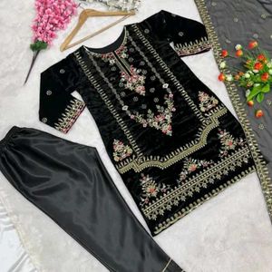 New Stayle Pakistani Poshaq Dresses Beautiful Dres