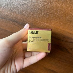 Lakme Glycolic Illuminate Day Cream with Glycoli