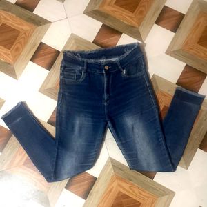 Trendy Slim Fit High Waist Jeans For Women's