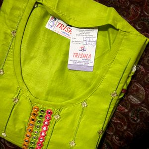 Attractive Lime Green Heavy Dupatta Dress Material