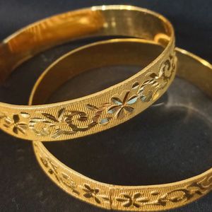 2 Psc MAYA GOLD Bangles