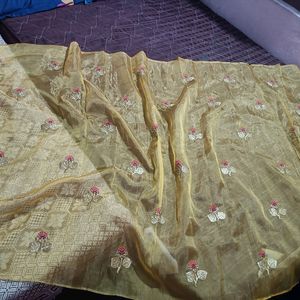 Completely New Saree With Unstitched Blouse Piece