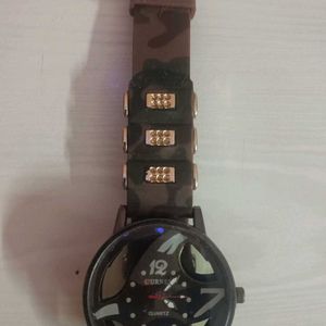 Curnen Quartz Watch