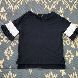 Tshirt With Unique Sleeves