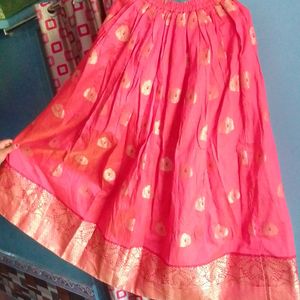 Women Kurta , Skirt And Dupatta Set