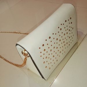 GINGER SLING BAG