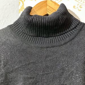 Turtle Neck Half Sweater