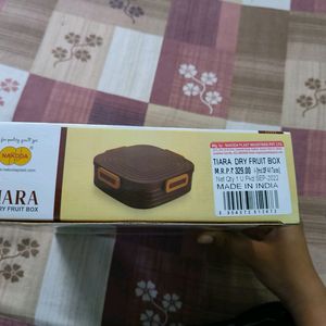 TIARA dry Fruit Box