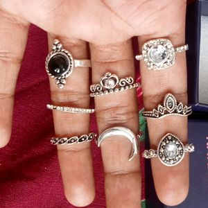 8 New Branded Rings Set