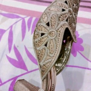 Heels For Women's