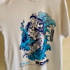 White Relaxed Fit T-shirt With Swordsman Print