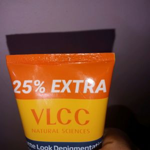 VLCC Matte Looking Depigmentation SunScreen Creme