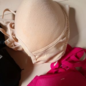 New 40sz Padded Bra 3 Nos