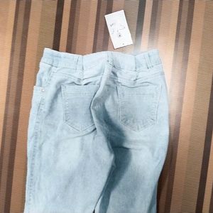 V-46 Size-30 Slim Fit Women Denim Jeans