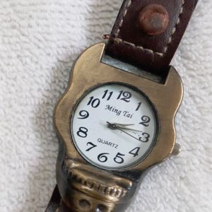 RED INDIAN ANTIQ WATCH RUNNING CONDITION