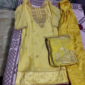 Women Kurti Salwar And Embroidery Dupatta Suit