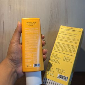 Dot & Key Vitamin C Sunscreen