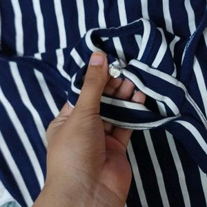 Striped Top With Neck Curved