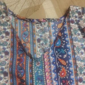 Pretty Multicolour Top