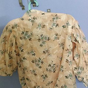 Floral frilled blouse