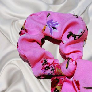 Cozy Scrunchies. Style Your Look.🙏