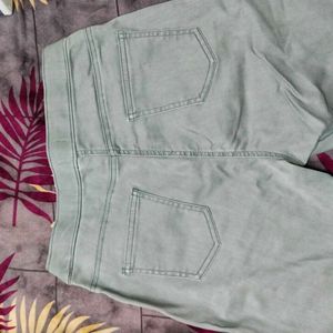 Light grey jeggings