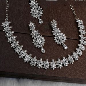 Pine Rhodium Necklase Set For Women