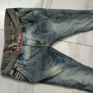 Jogger Jeans