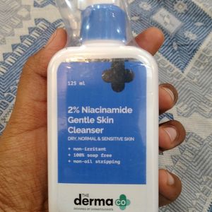Niacinamide Gentle Skin Cleanser