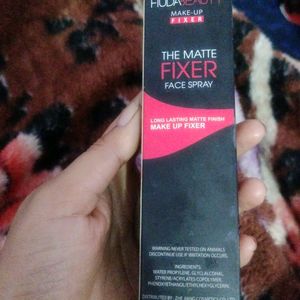 Huda Beauty Makeup Fixer