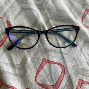 Eyeglass With Power