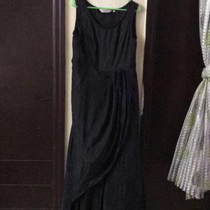 Simple Black Gown Size Xs