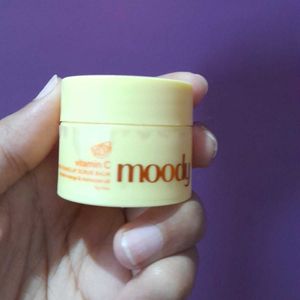 MOODY LIP SCRUB