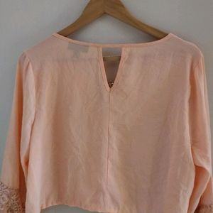 Crop Top With Beautiful Sleeves