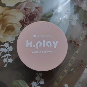 Myglamm K.play Vanilla Compact And Lipstick Combo