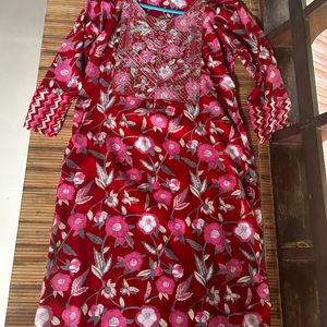 Red Kurthi