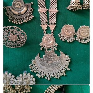 Jewellery Set With Box