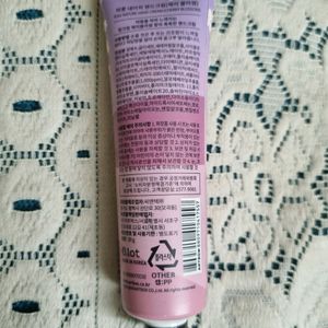 Korean skincare - Cherry blossom Hand cream