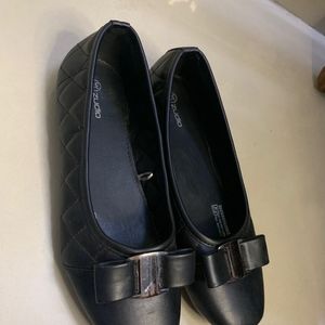 Black Flat Shoe