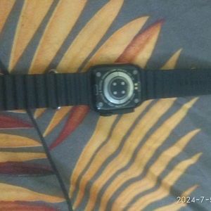 T500 ULTRA SMART WATCH ONLY 10 DAYS USED