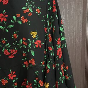 TOKYO TALKIES Floral Top