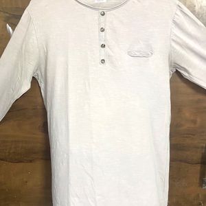 ✨ZARA Solid Full Sleeves Tshirt With Front Buttons