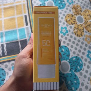 DOT & KEY Vitamin C + E Super Bright Sunscreen Spf