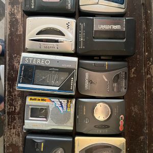 10 Cassette Walkman- NOT WORKING